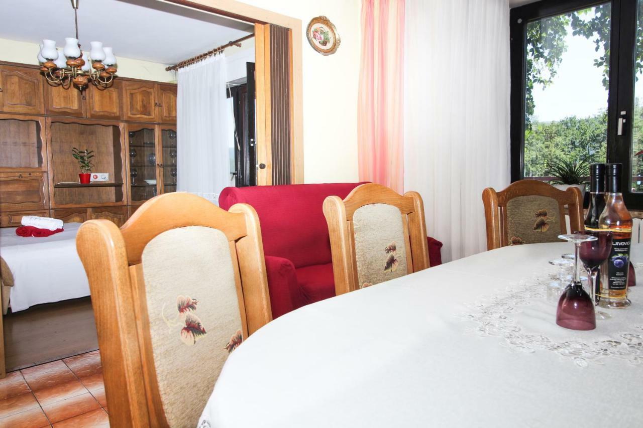Apartament Green Valley Омиш Экстерьер фото